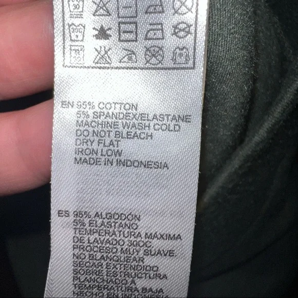 Green fitted mini from forever 21 - Picture 6 of 7